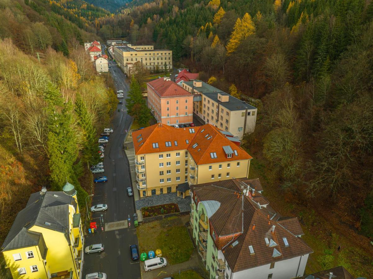 Mandala Appartement Jáchymov Buitenkant foto